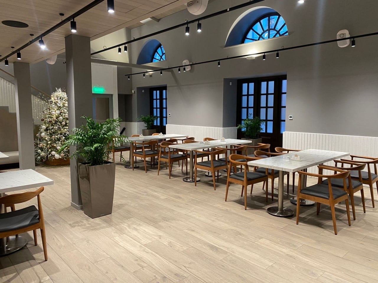 Staff canteen seating area, PSBank Canteen